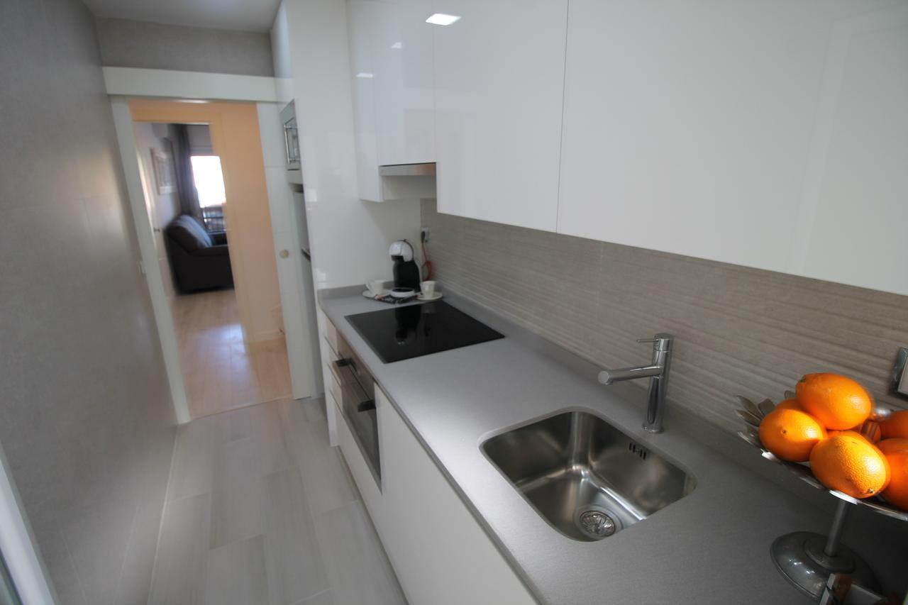 Family Deluxe Apartment Beach Castelldefels Bagian luar foto